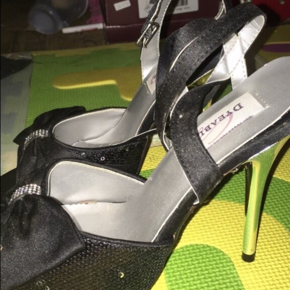 Dyeable heels size 7 or 7 1/2